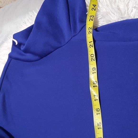 NIKE Top - Picture 3 of 6